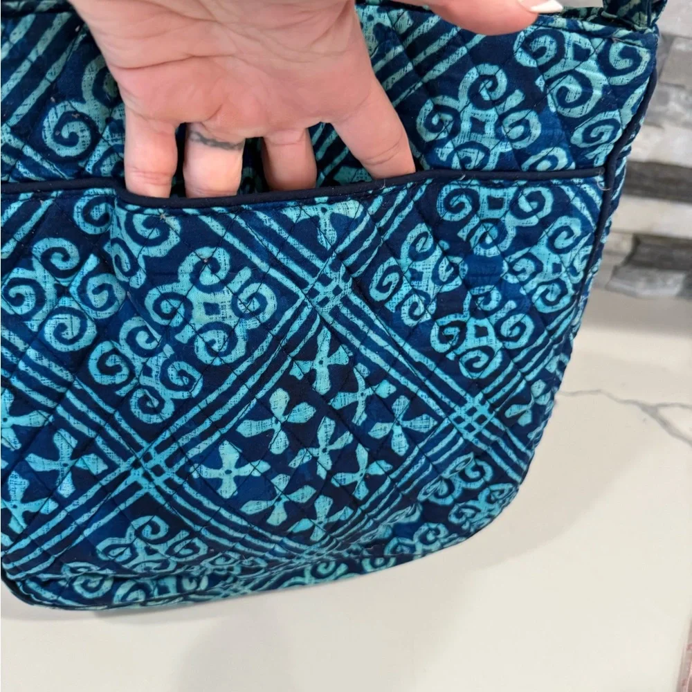 Vera Bradley blue crossbody - Picture 6 of 7